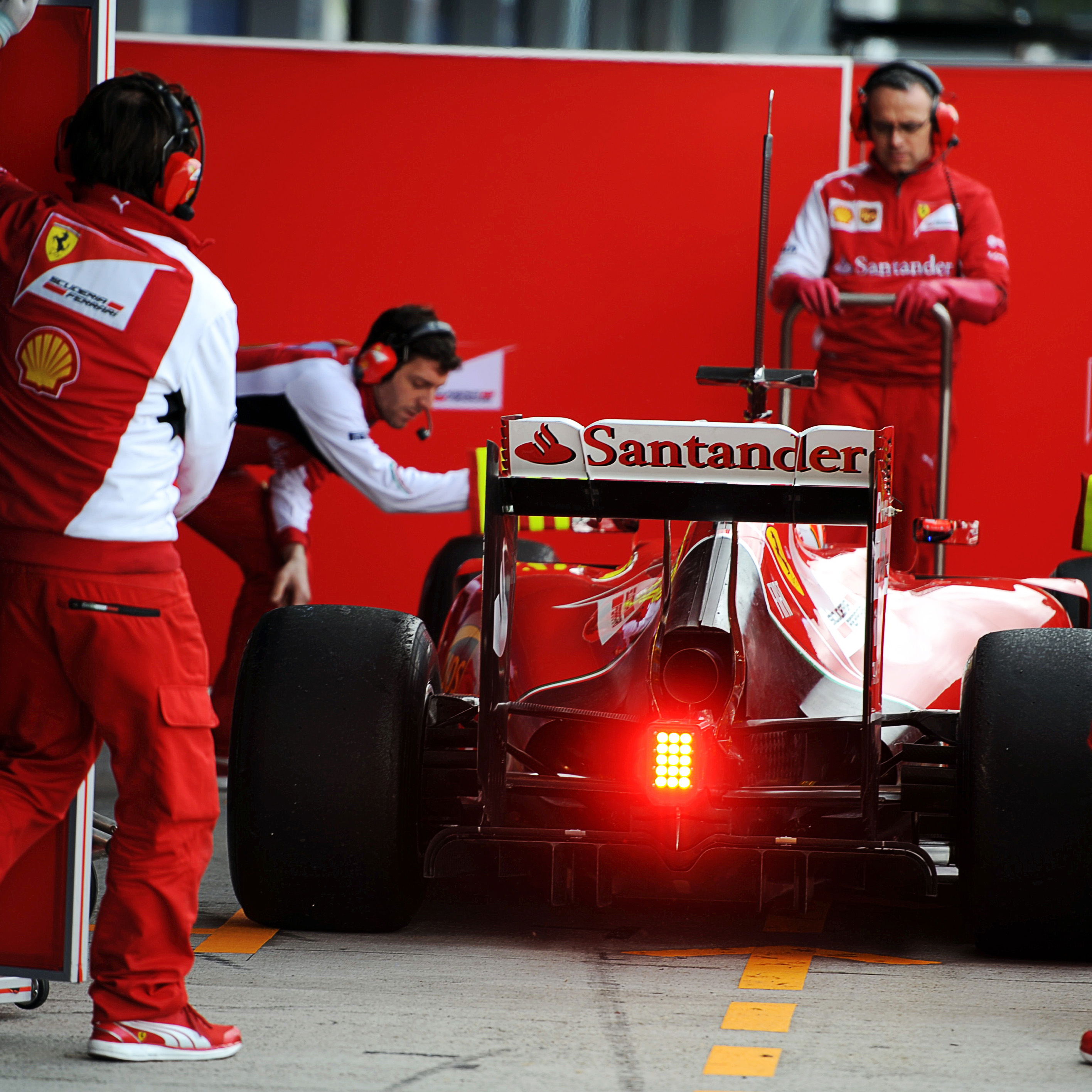 Kimi Raikkonen (FIN) Ferrari F14-T about to go behind covers.29.01.2014. Formula One Testing, Day T