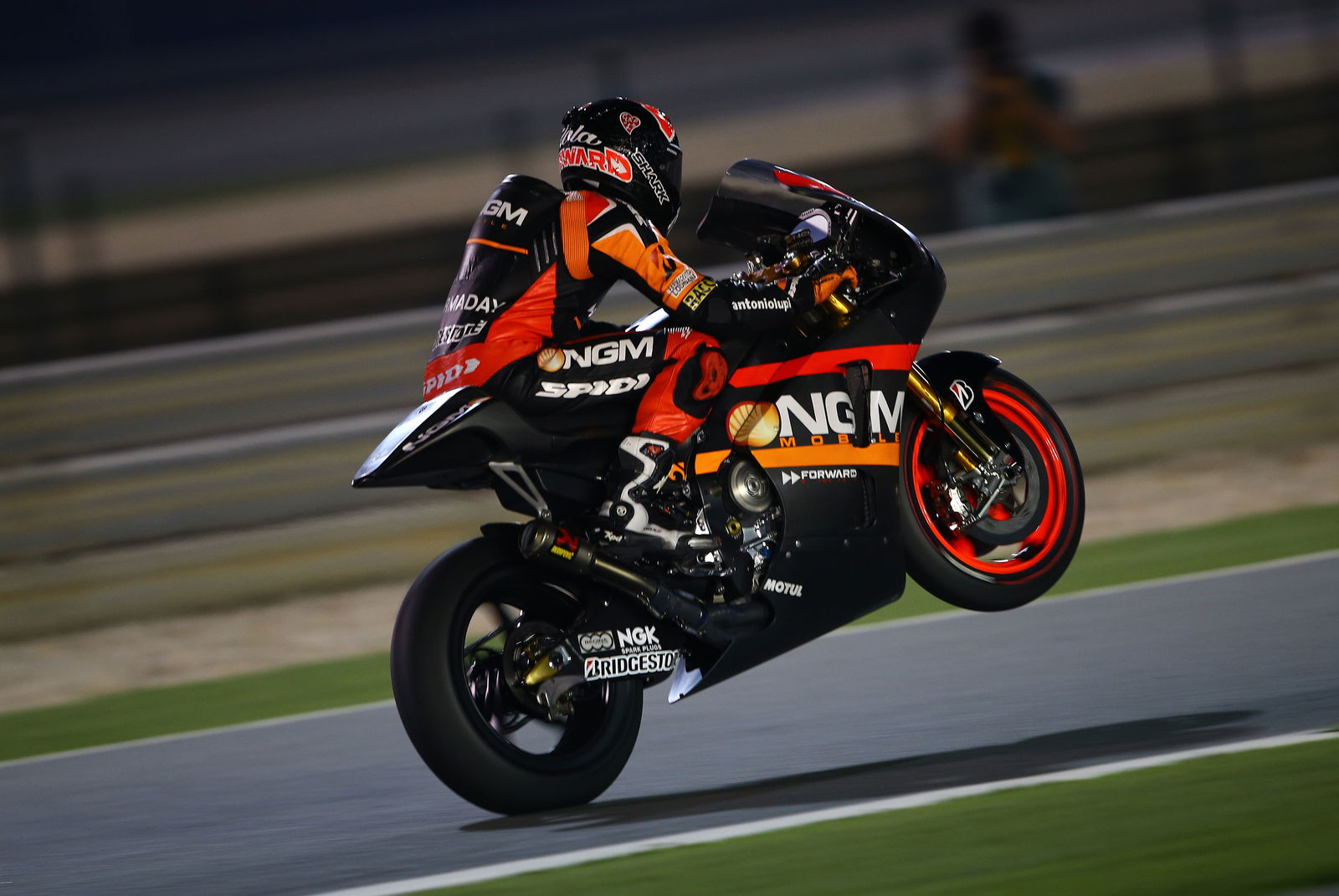 Aleix Espargaro wheelies, Qatar MotoGP test, March 2014