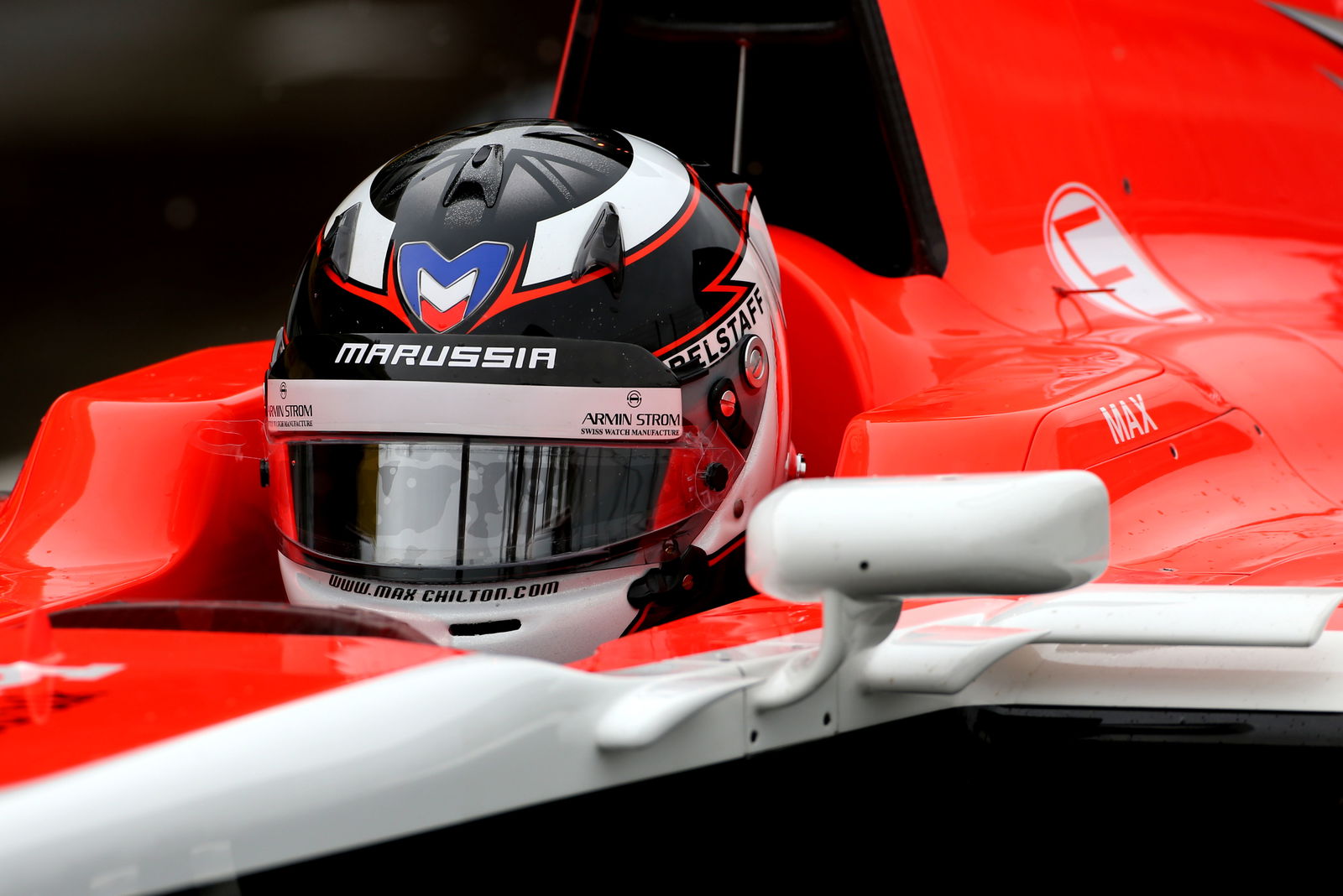 Mercedes trials 'megaphone' exhaust