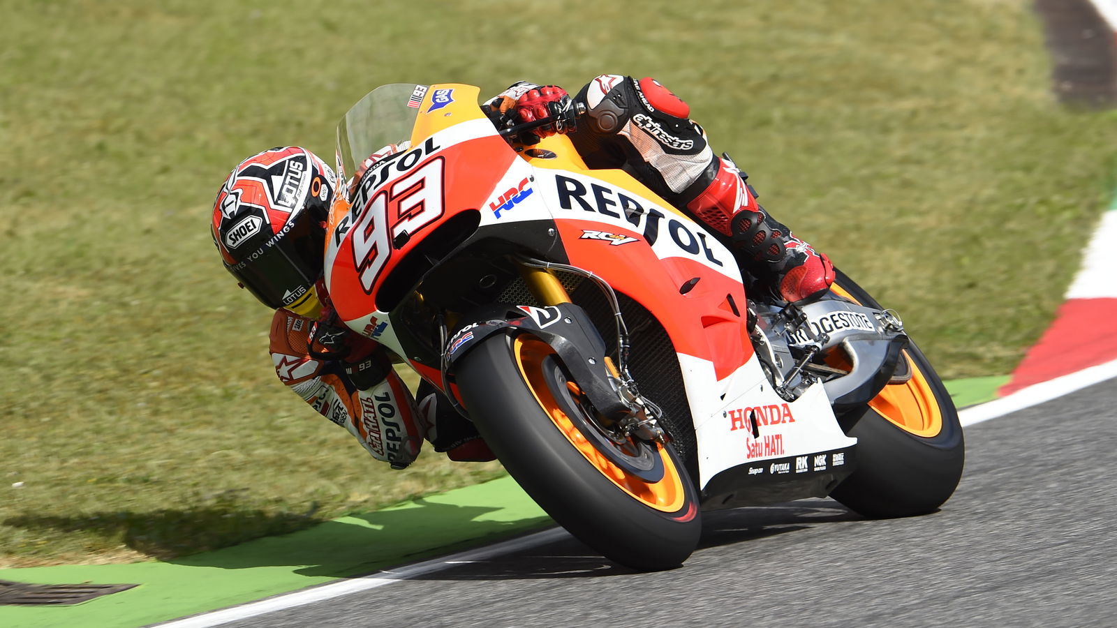 Marquez leads, big fall for Bradl in Mugello warm-up