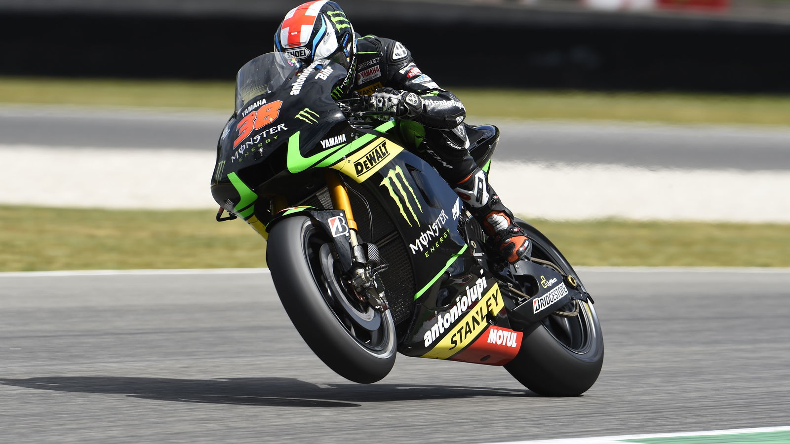 Smith rises to the top in Catalunya heat