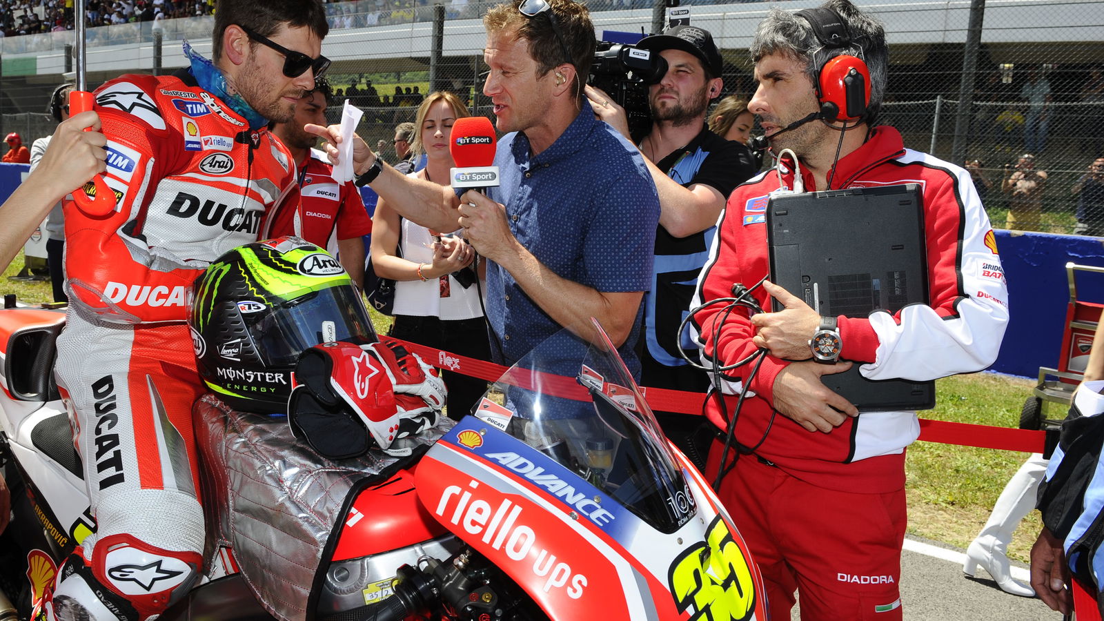 Crutchlow 'so sorry' for Bradl