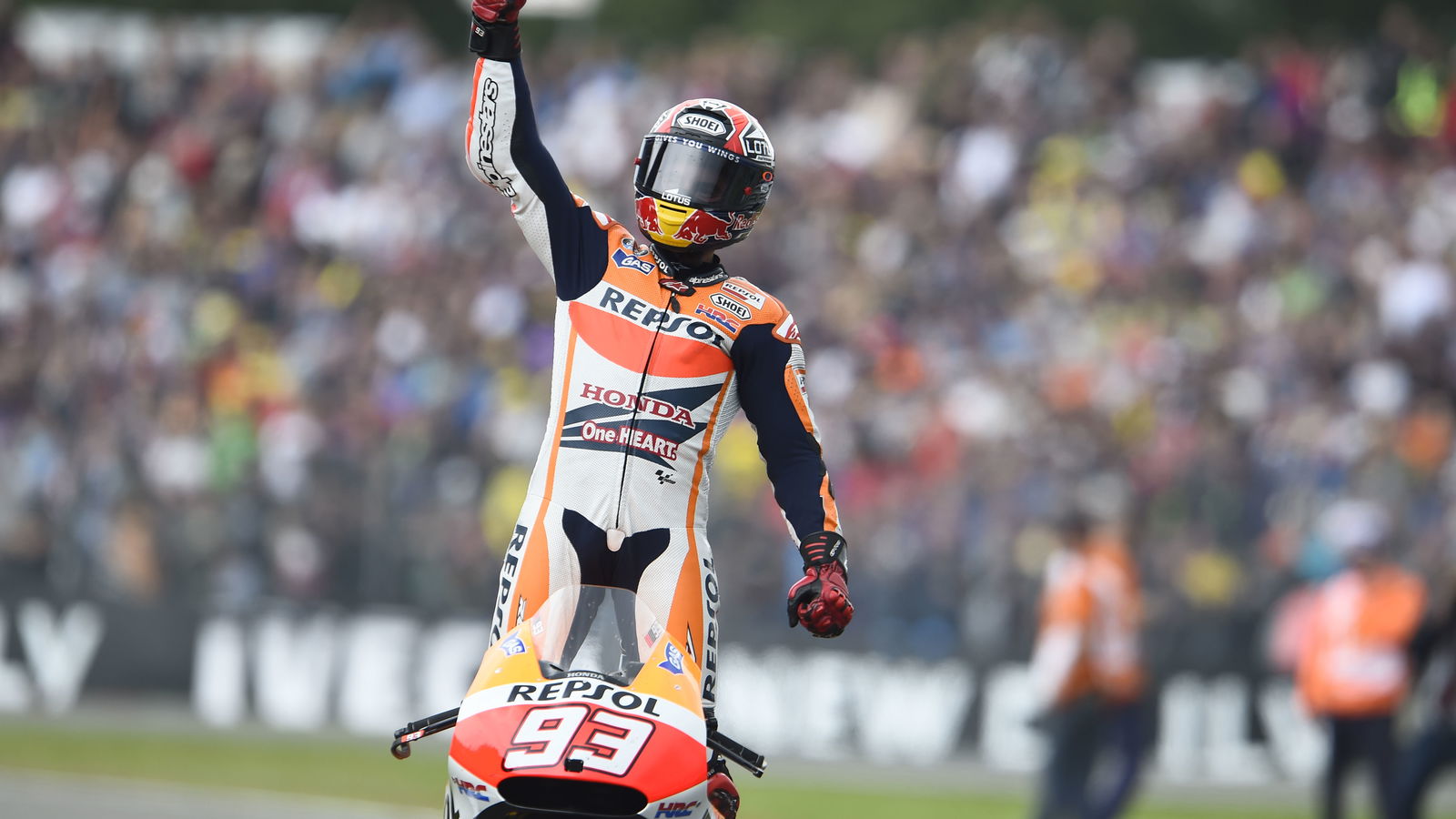 Marquez credits 'calm' team for Assen win