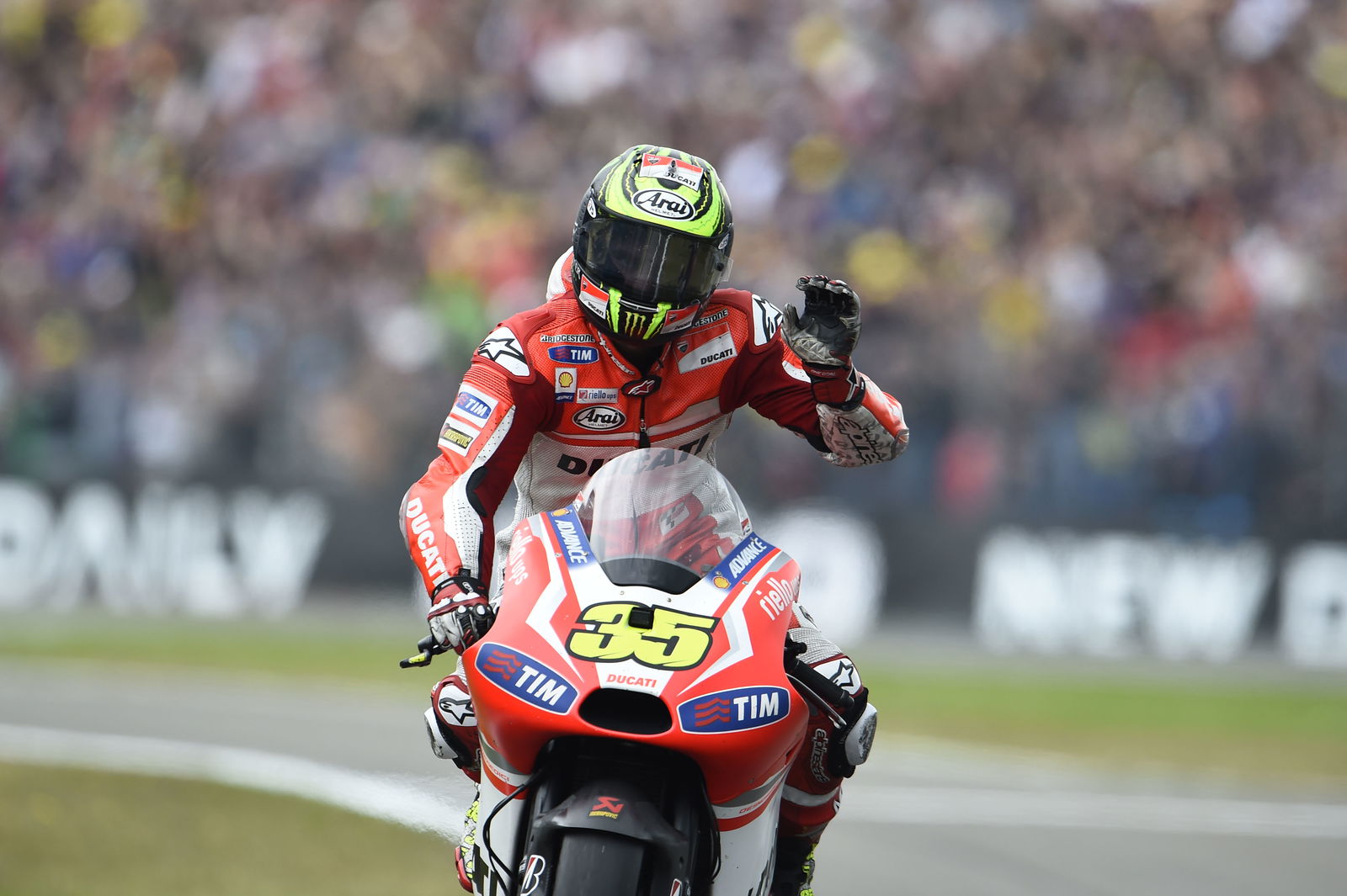 Nicky Hayden: Good luck to Leon