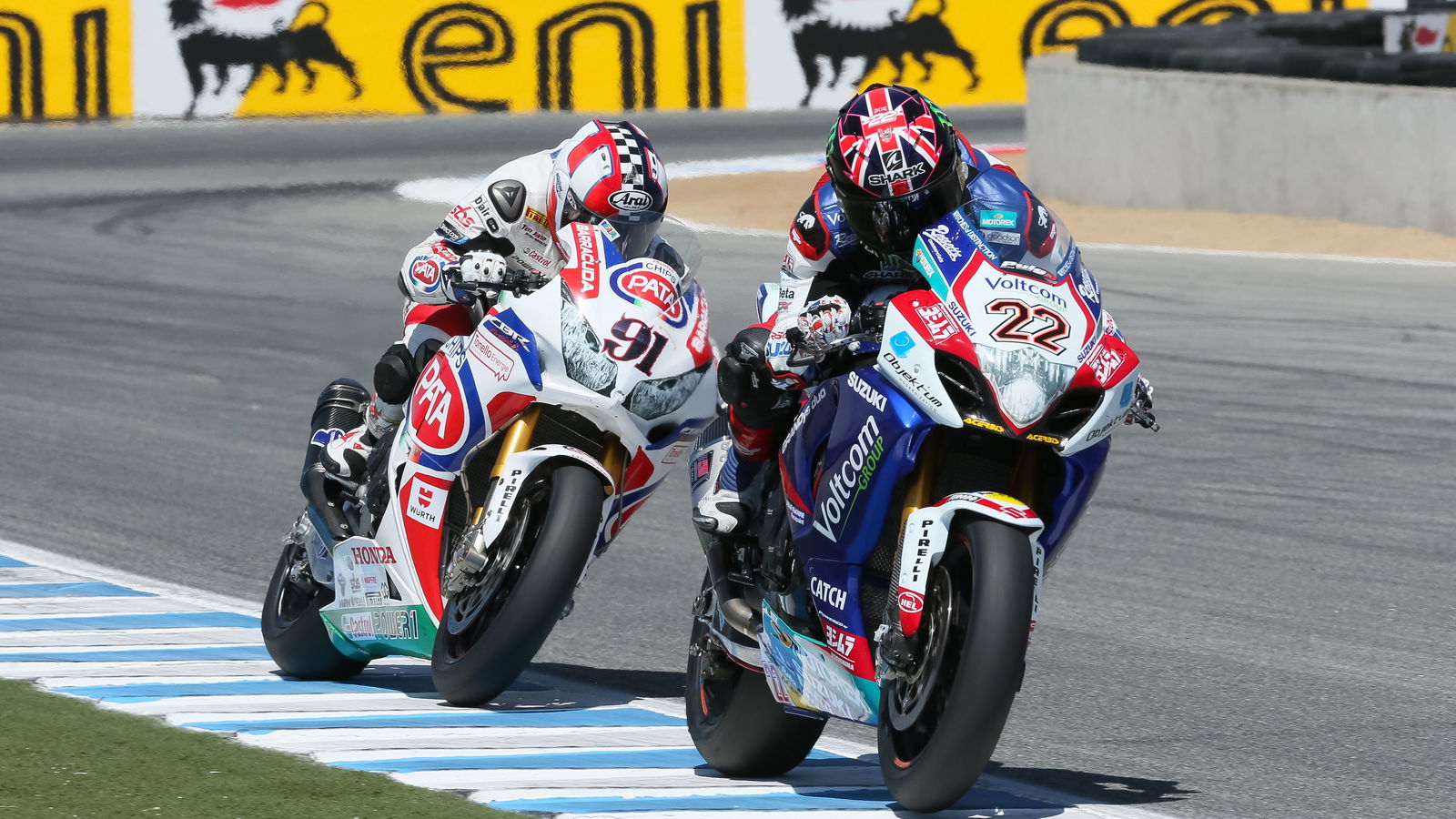 Lowes escapes major injury in Corkscrew fall