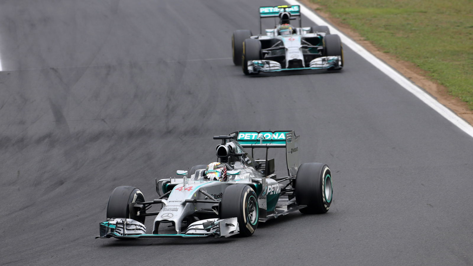 Rosberg seeks answers for Hamilton defiance