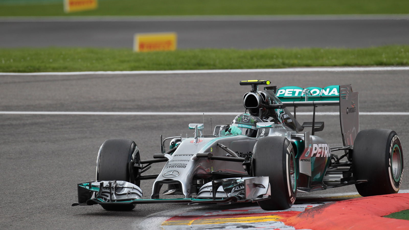 Rosberg booed on Spa podium