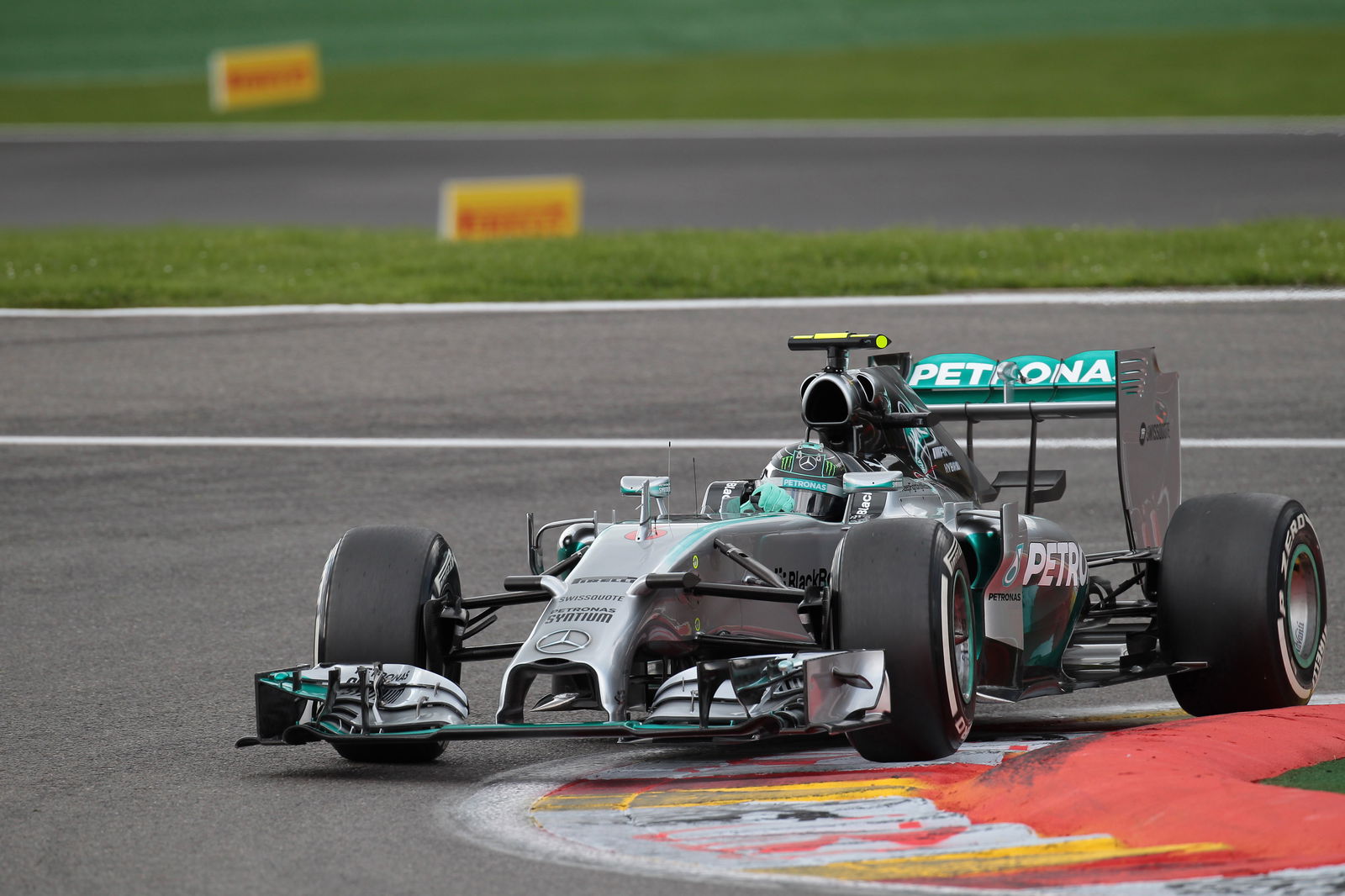 Hamilton: Rosberg admits he hit me deliberately