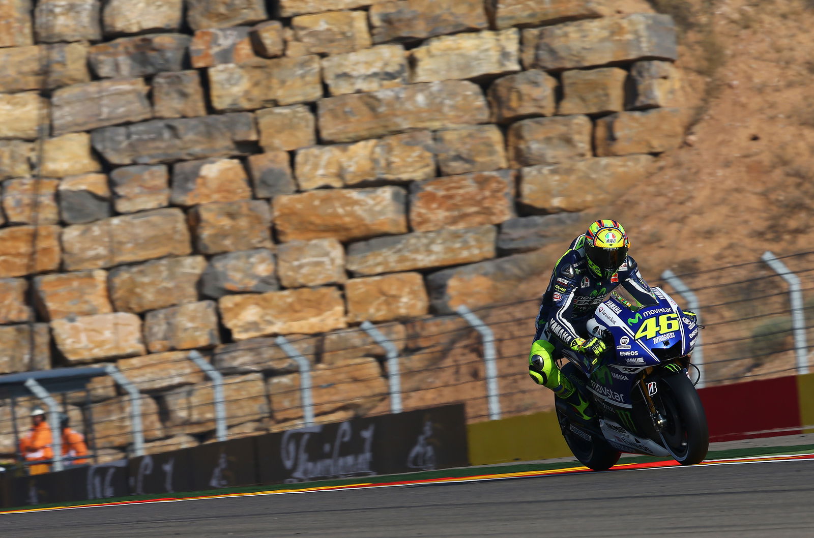 Forward to keep full Yamaha package, Baz close