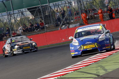 Jackson wins Silverstone thriller