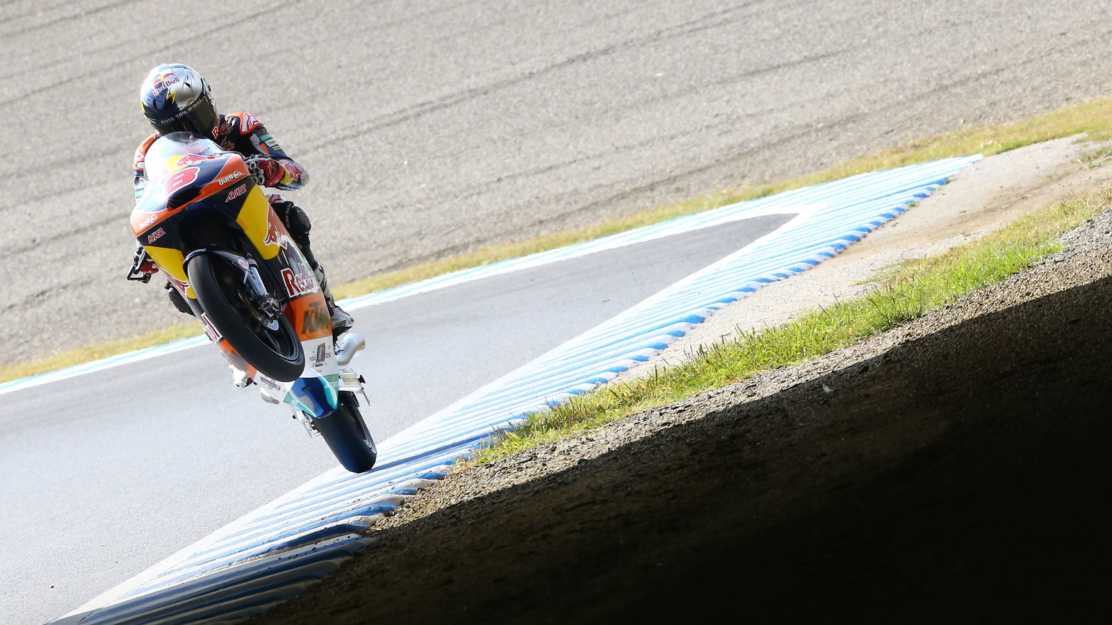 Moto3: Miller 'It was a dream to sit on Rossi's bike'