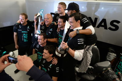 Hamilton 'speechless' amid Mercedes F1 celebrations