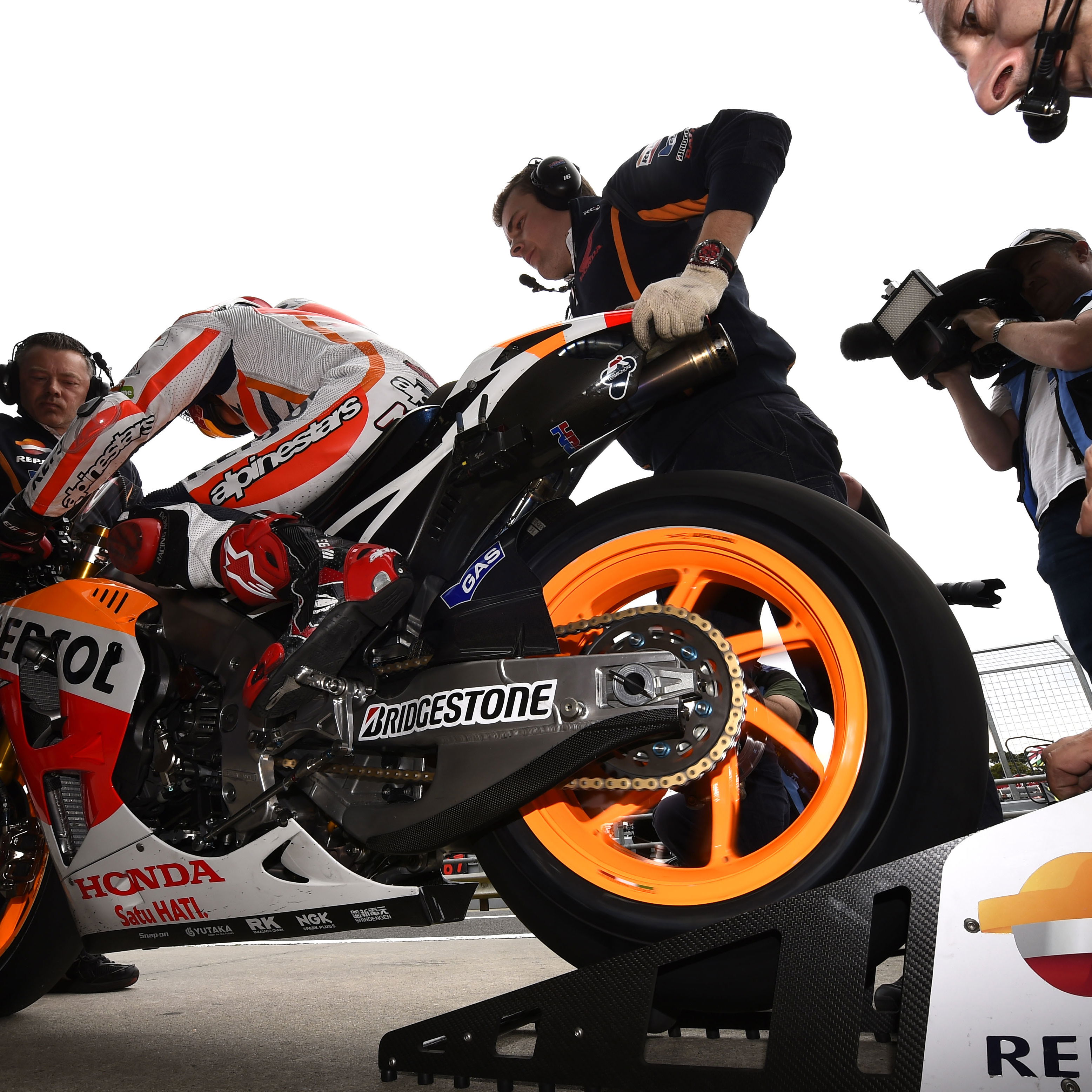 Bridgestone predict 'hotly' contested European GP.