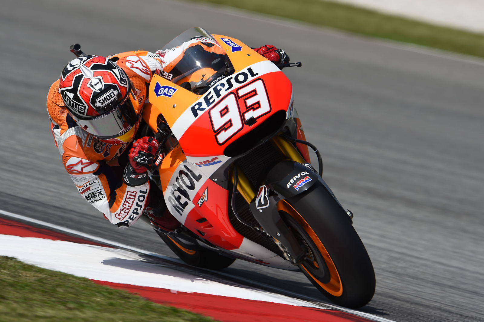 Marquez matches Doohan record with victory at Sepang