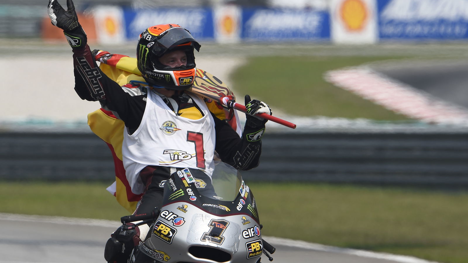 Rabat dedicates Moto2 title to mum