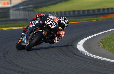 Helmet signed by MotoGP stars sets record