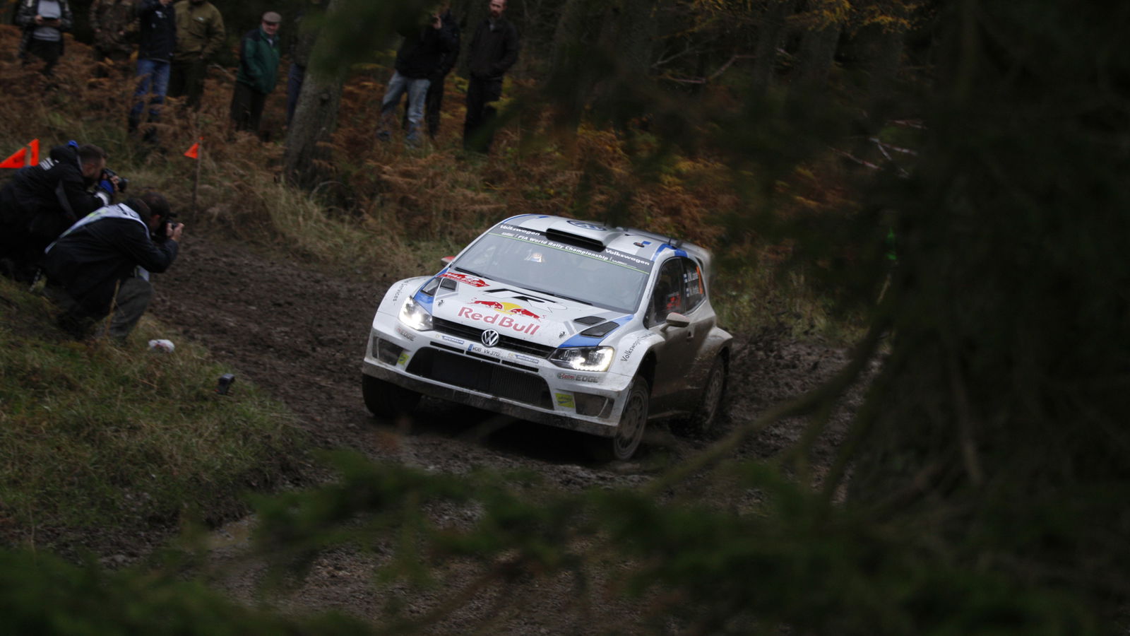 Latvala crashes in SS9