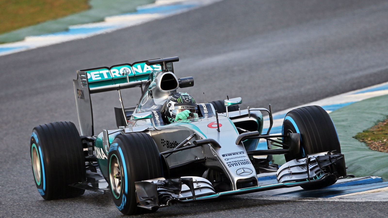 FRIC ban forced Mercedes changes for 2015
