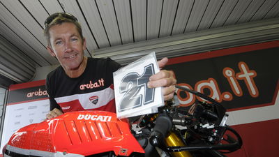 PICS: Troy Bayliss brings '21' back to WSBK