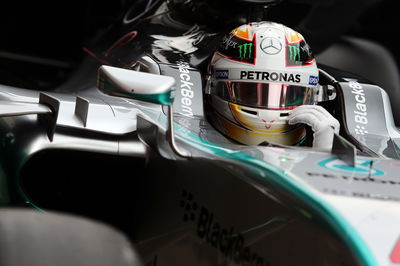 Rosberg tops FP1 as Hamilton hits trouble