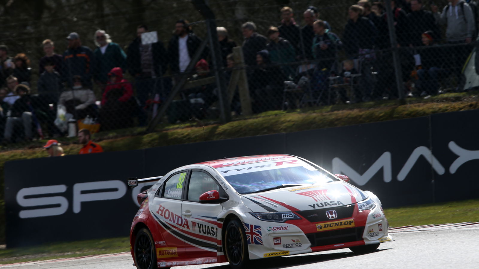 Shedden beats Priaulx in race two thriller