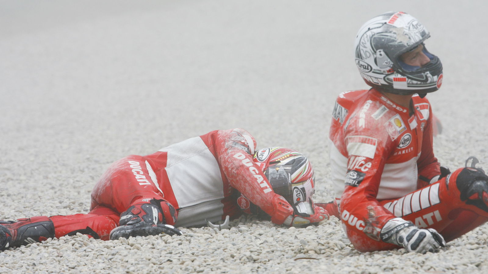 Capirossi, Gibernau after first turn crash, Catalunya MotoGP Race, 2006