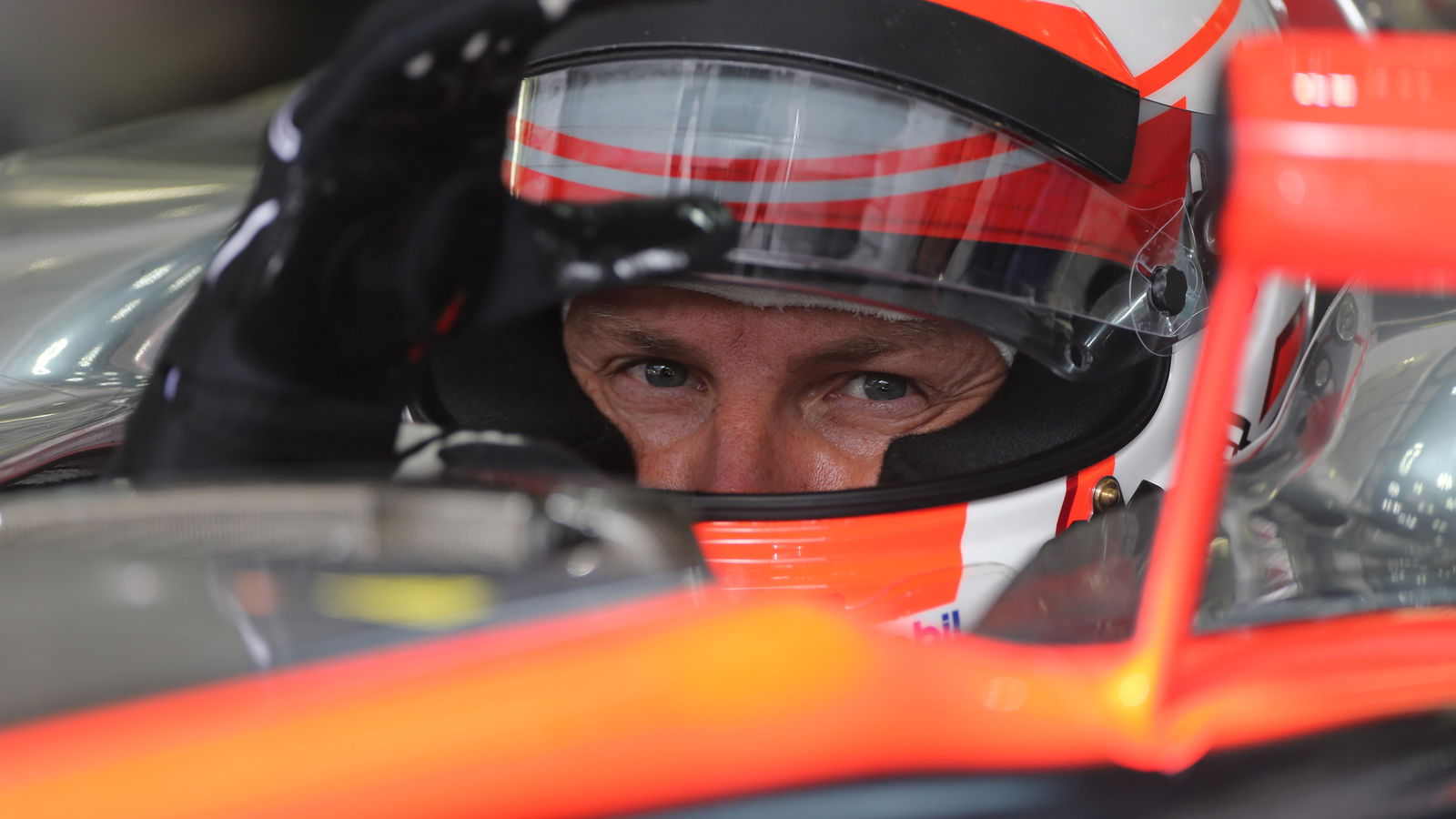 DNS caps off dismal weekend for Button
