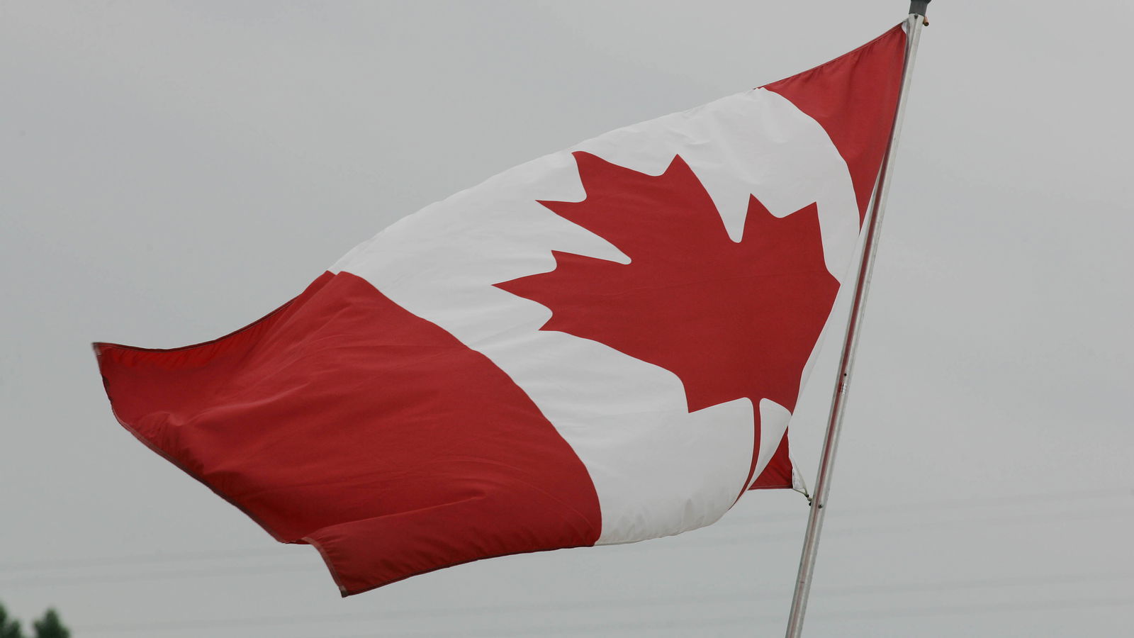 22.06.2006 Montreal, Canada, Canadian Flag flies in the paddock - Formula 1 World Championship, Rd 9