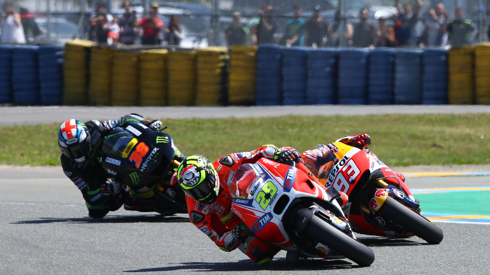 Injured Iannone pushes '150%' for heroic fifth
