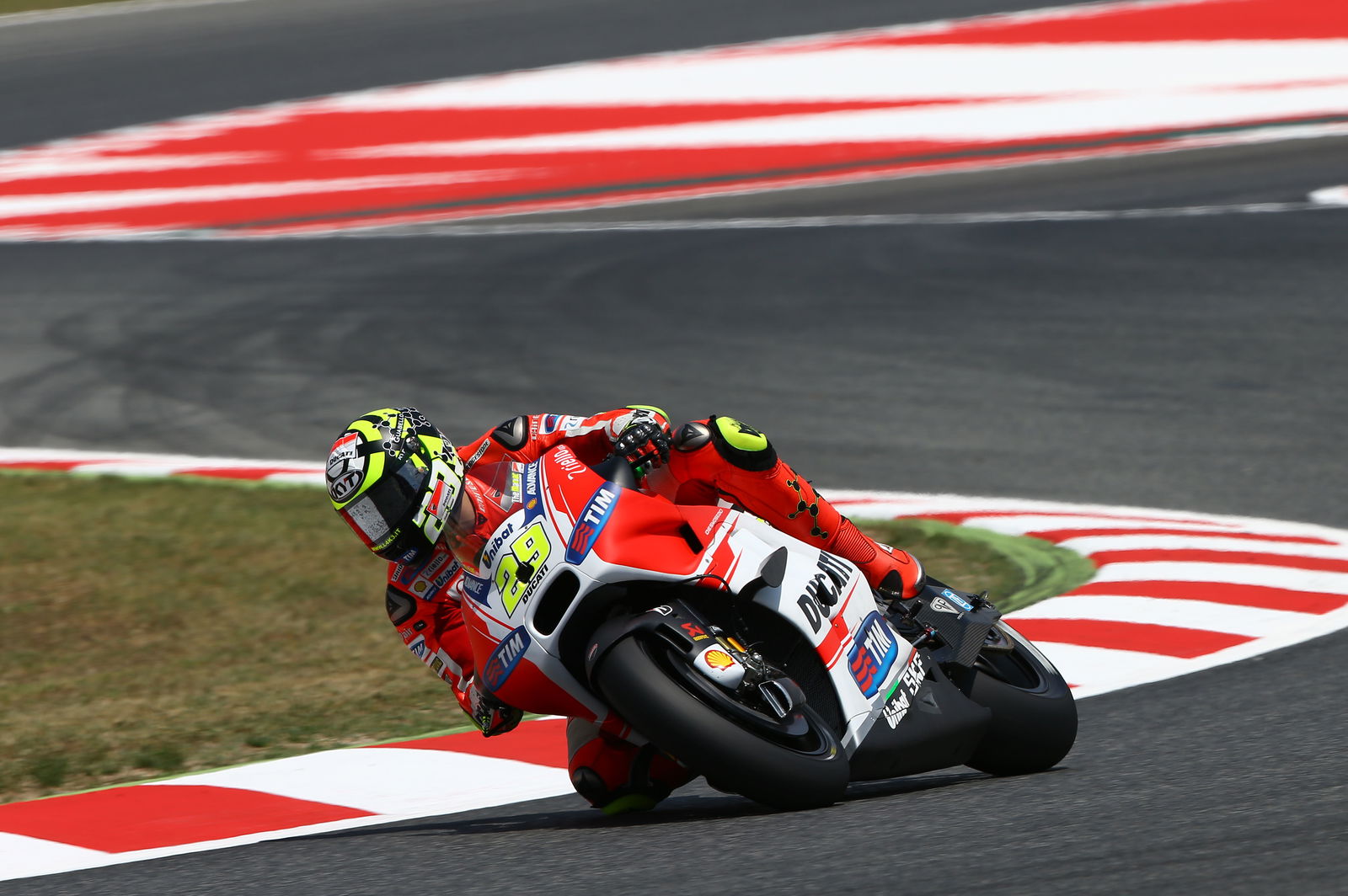 Latest 2015 MotoGP Championship standings