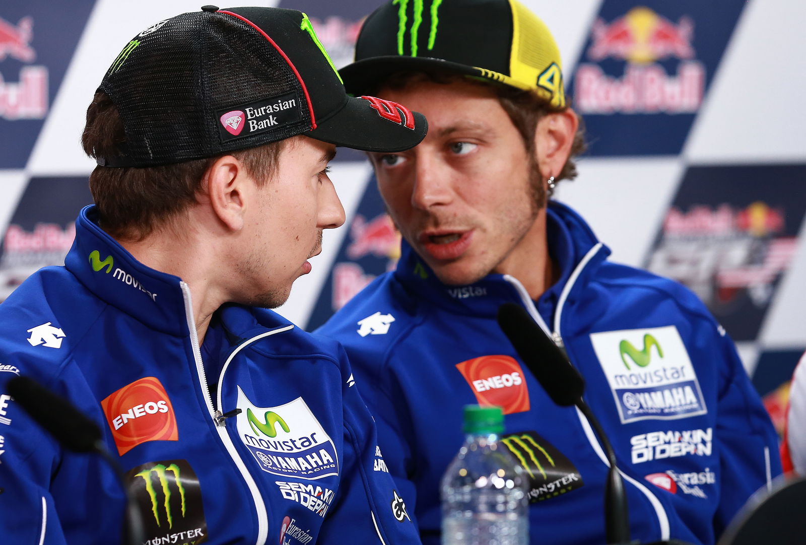 Advantage Lorenzo at hot and slippy Brno