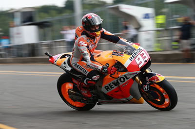 Marquez skates to first in cool FP1