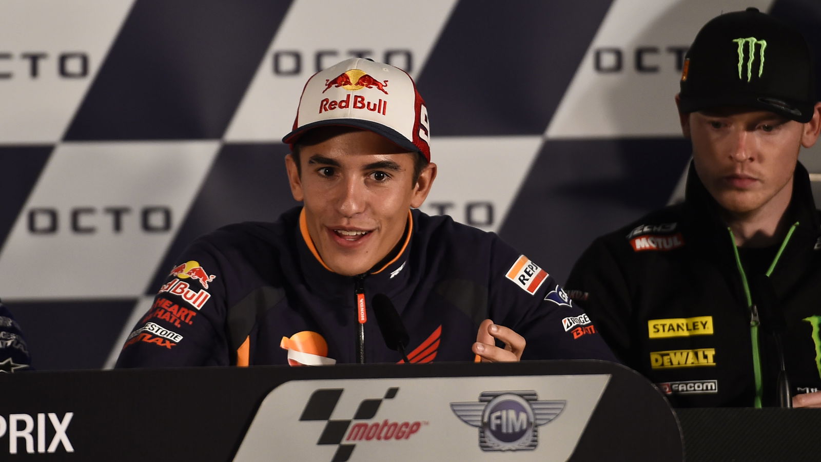Marquez 'changing riding style' as he works towards 2016