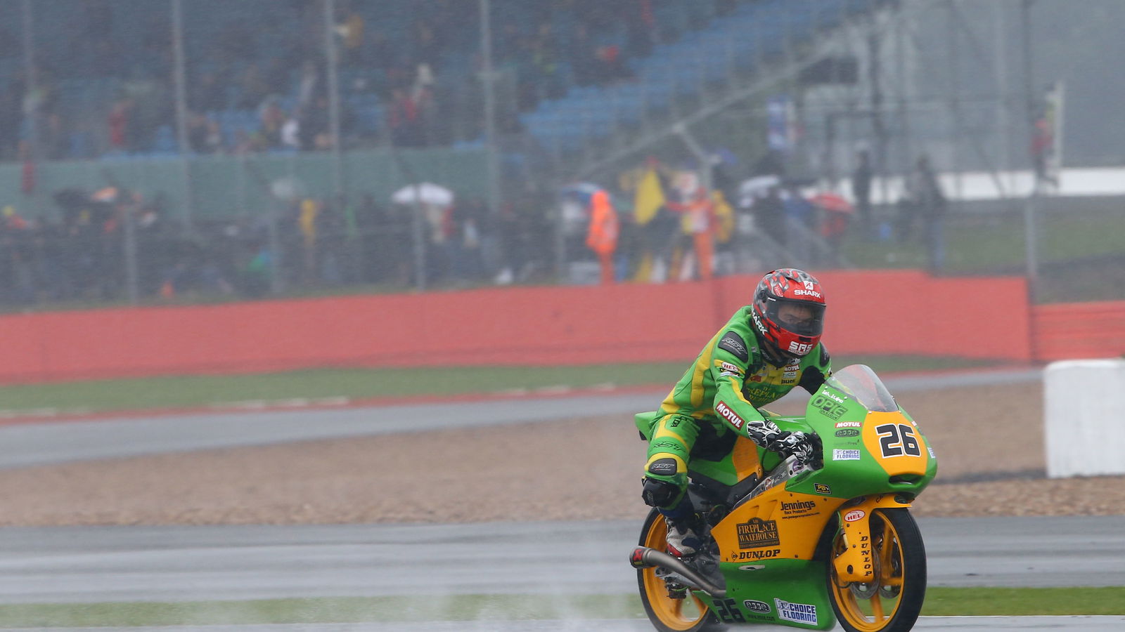 Hedger claims GP finish despite two falls