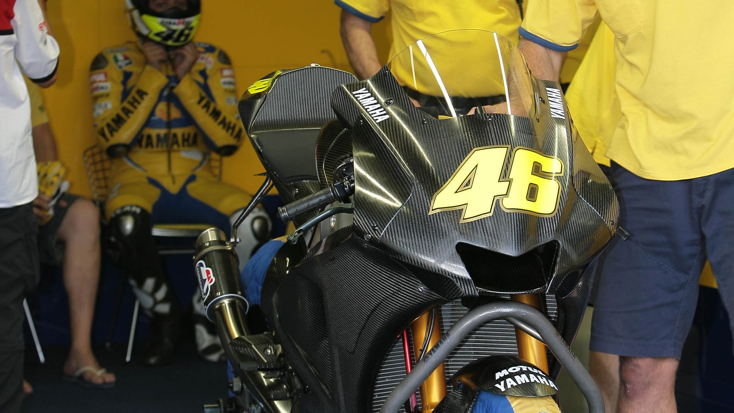 Rossi with 800cc Yamaha, Brno tests, 2006