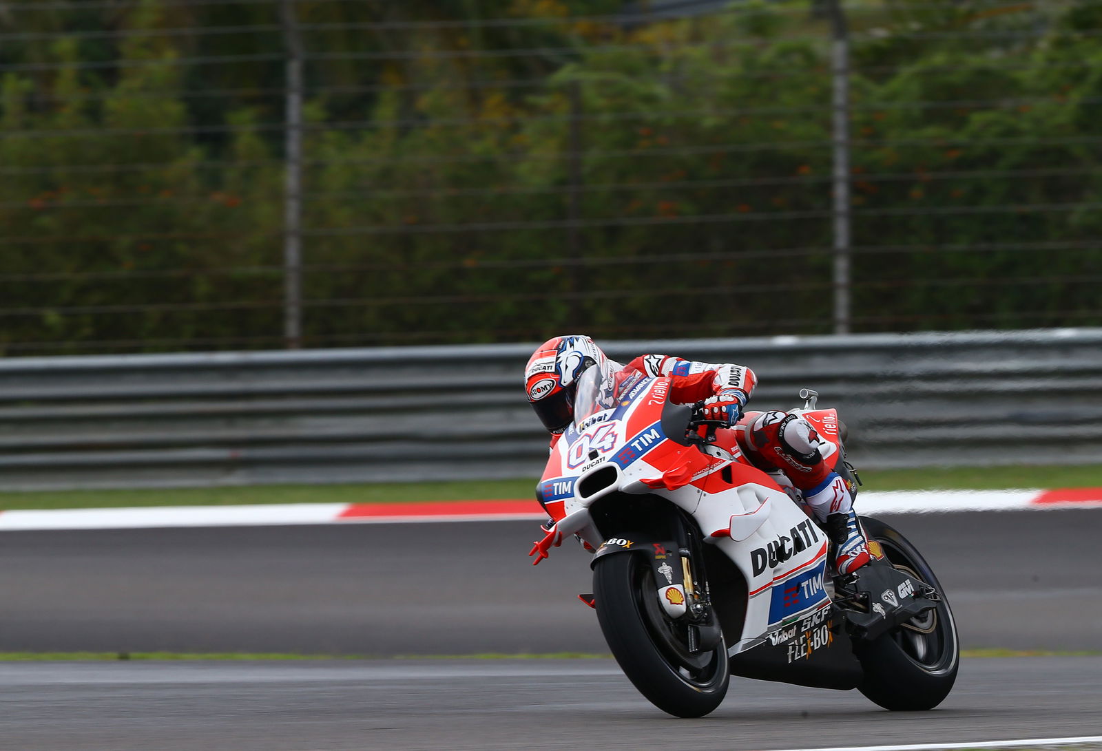 Lorenzo: Not true I'm slow in rain