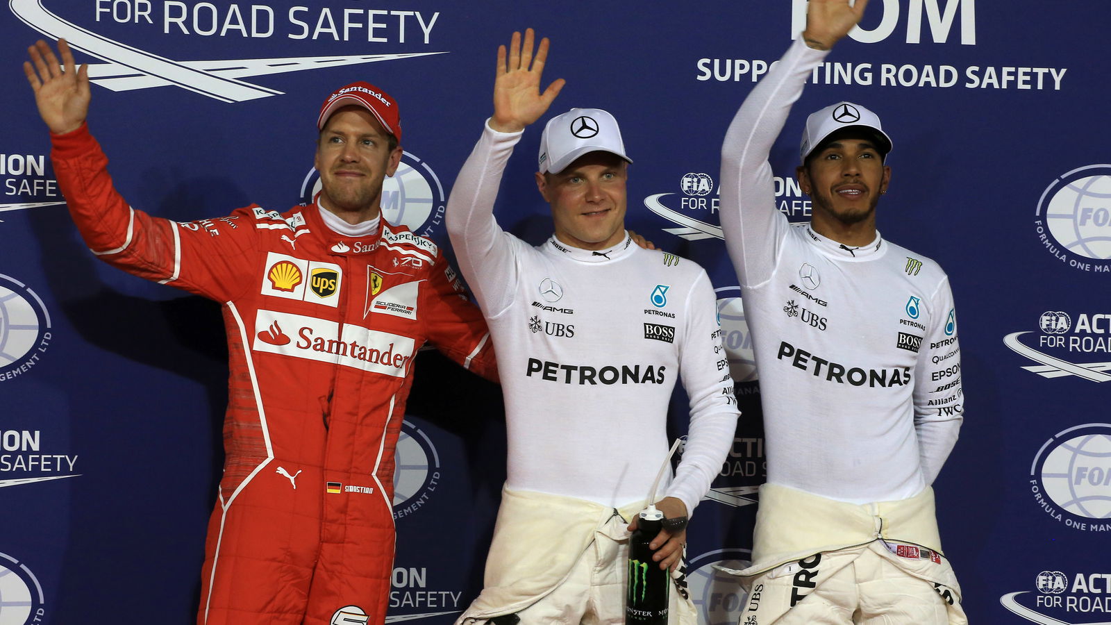 Brilliant Bottas beats Hamilton for maiden F1 pole in Bahrain