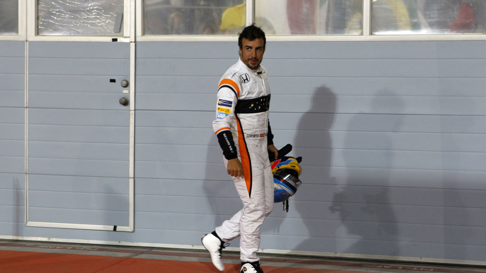 Alonso: I don't know if Vandoorne's DNS was good or bad luck...