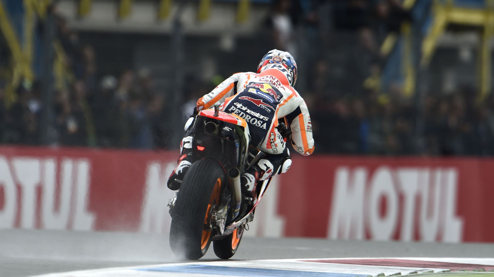 Pedrosa 'completely out of tyre range'