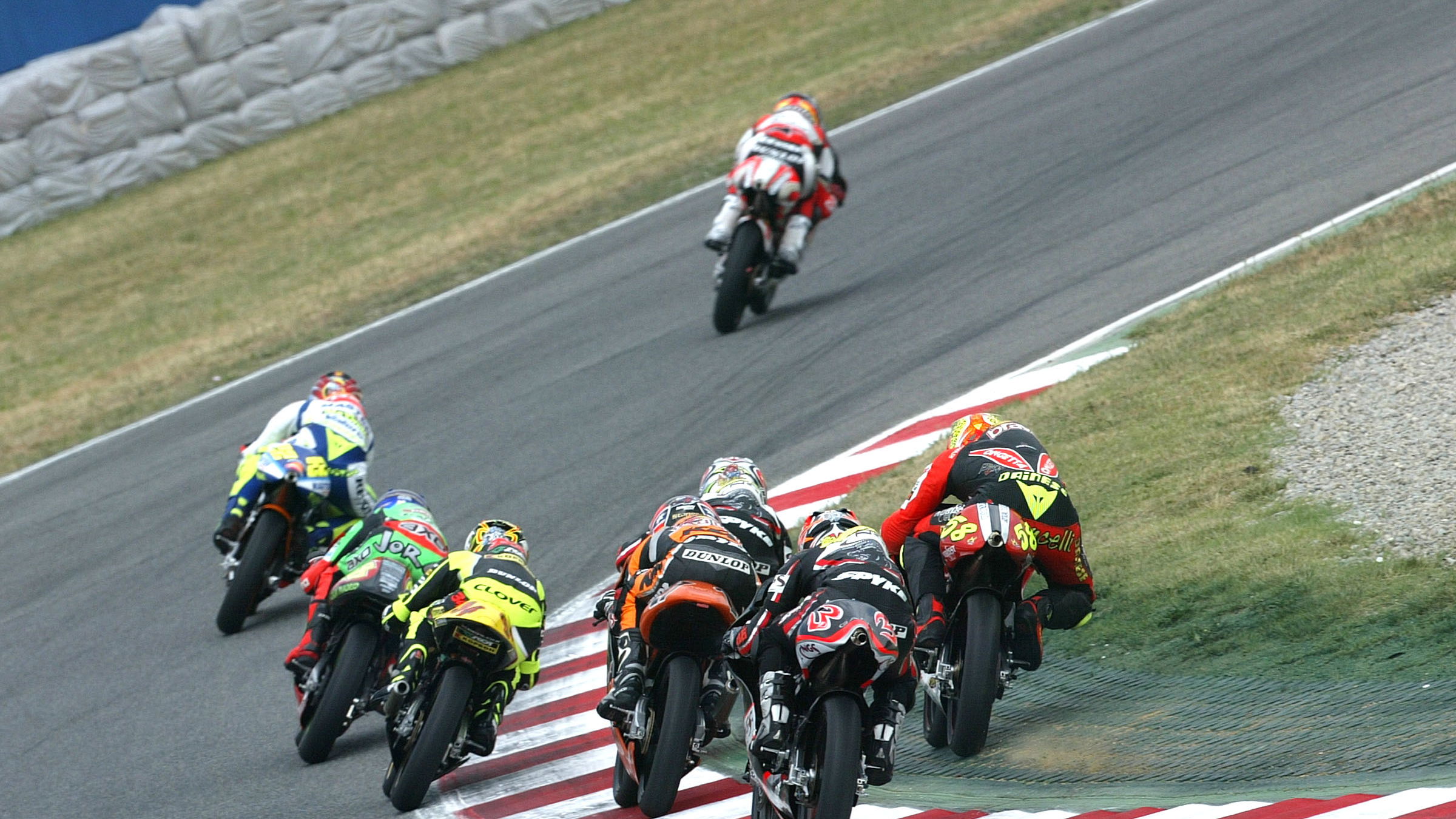 Chasing Locatelli, Catalunya 125GP race, 2004