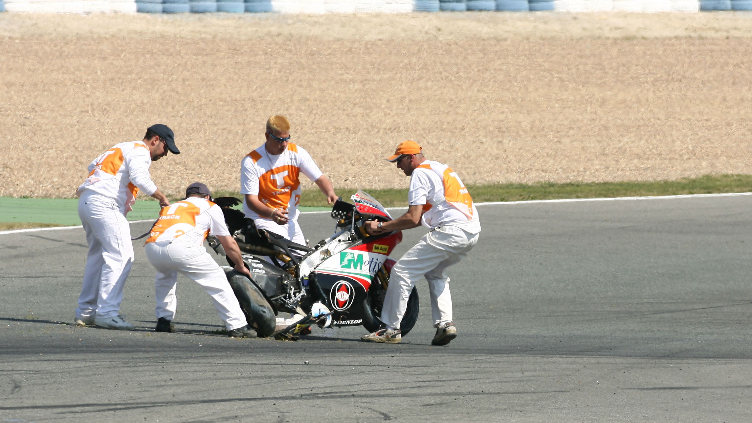 Locatelli crash, Spanish 250GP 2007