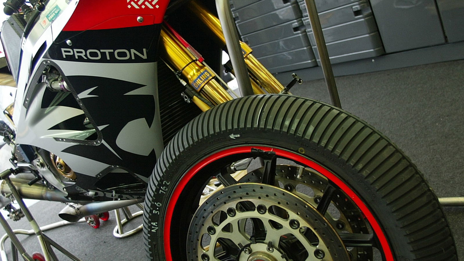 Proton KR pits, Portuguese MotoGP, 2004