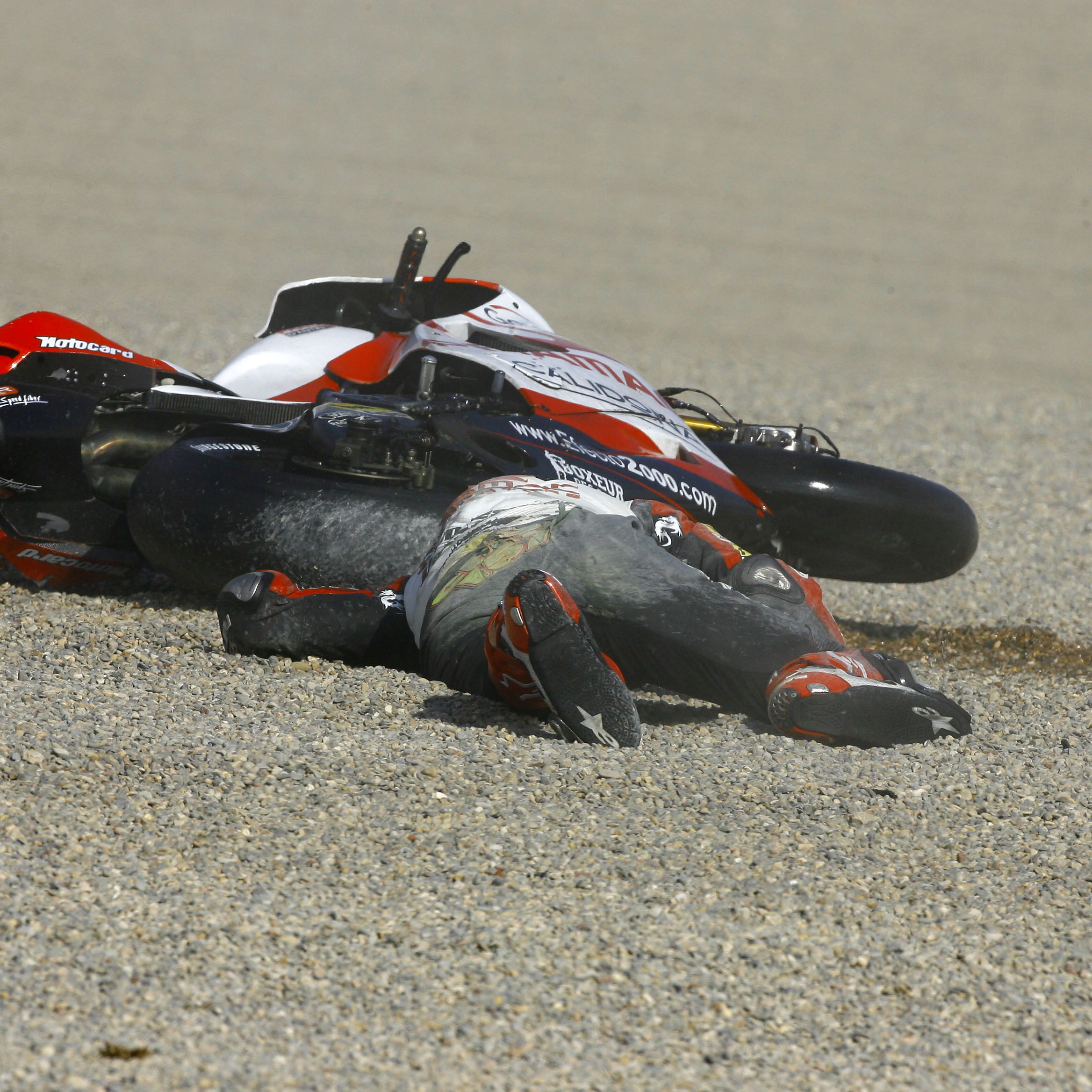 Davies crash, Valencia MotoGP 2007