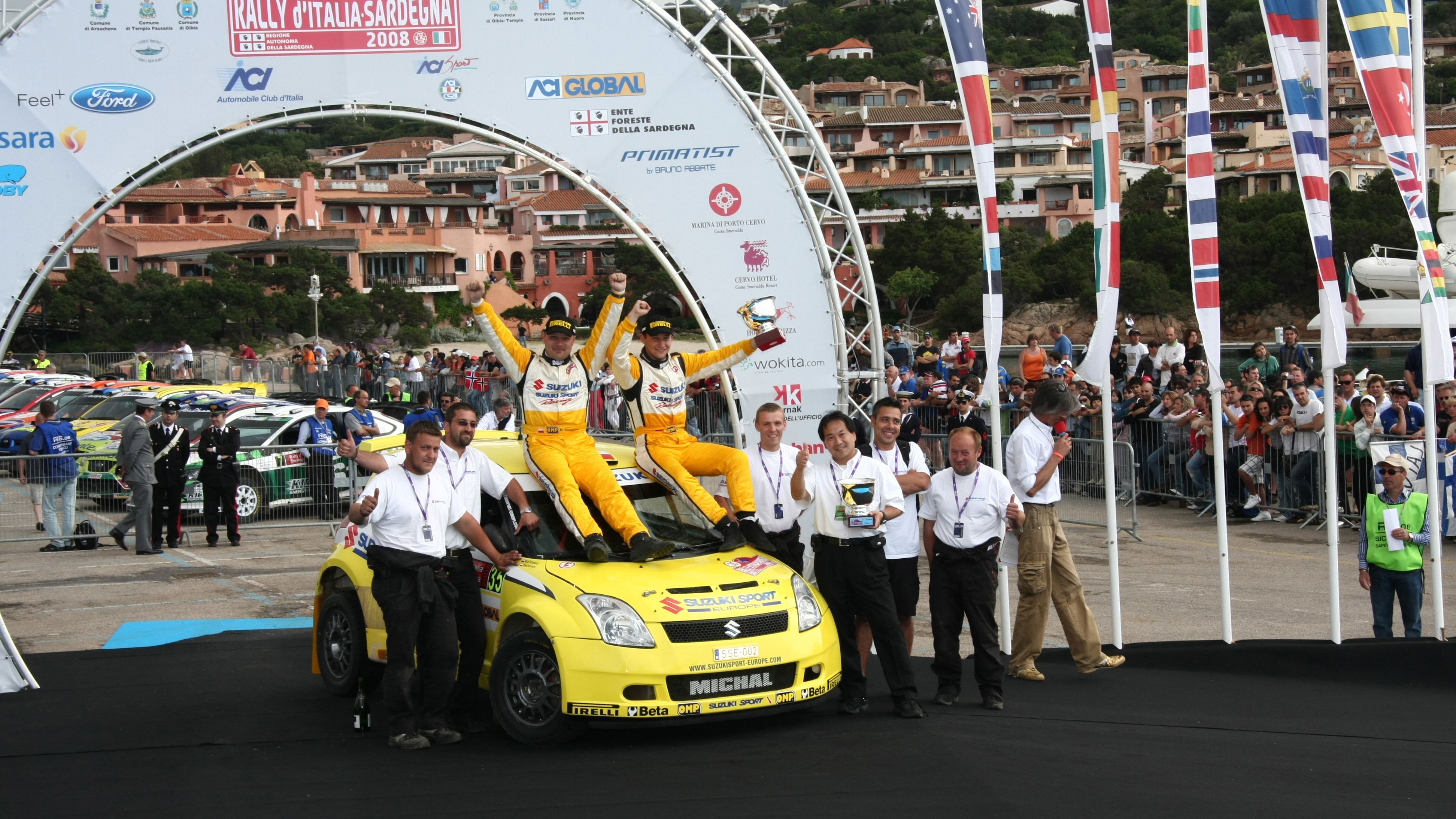 podium Kosciuszko Michal - Szczepaniak Maciek Suzuki swift super 1600 1&#xb0; position