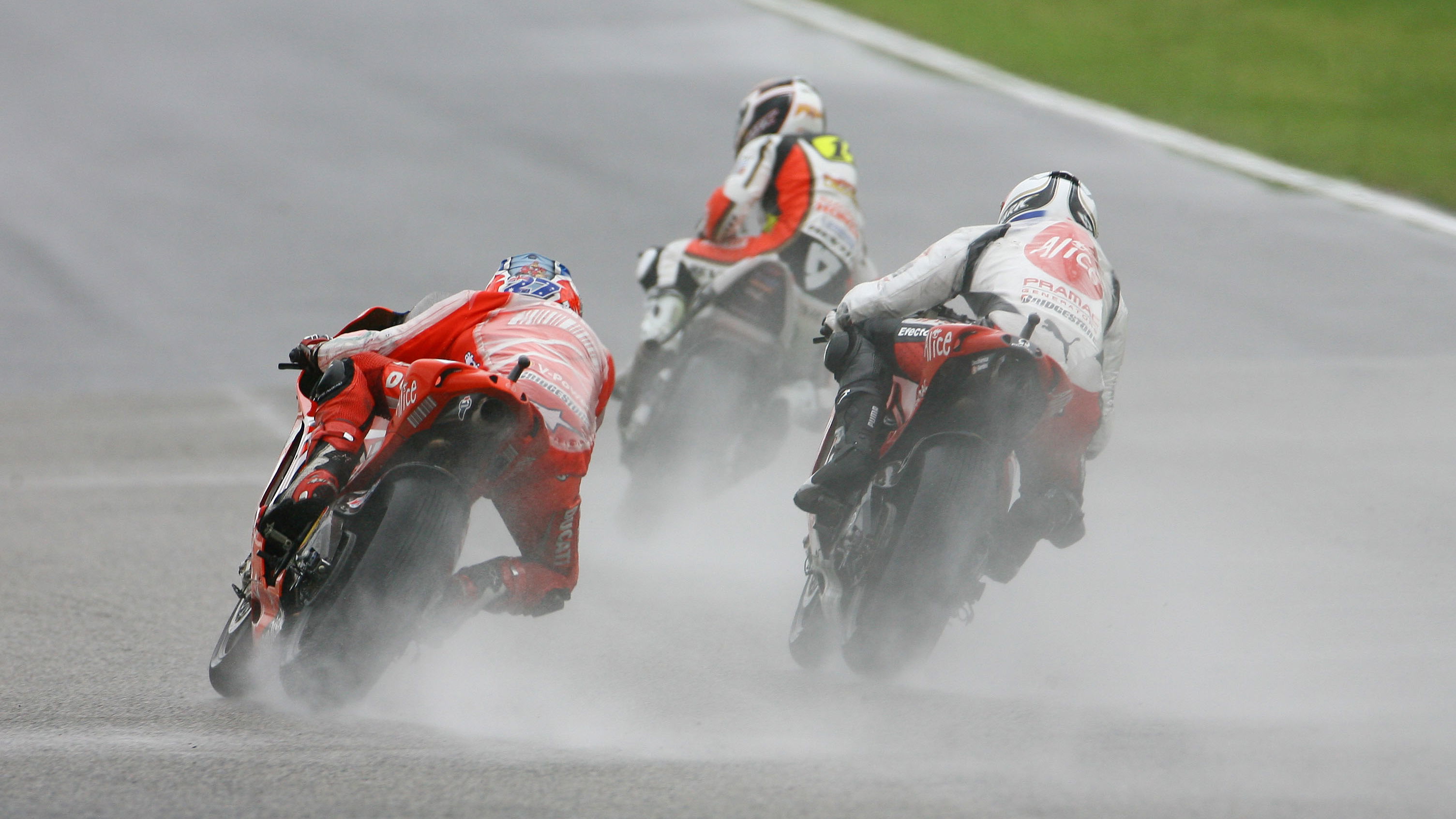 Stoner angry at being held up by Guintoli, Italian MotoGP 2008