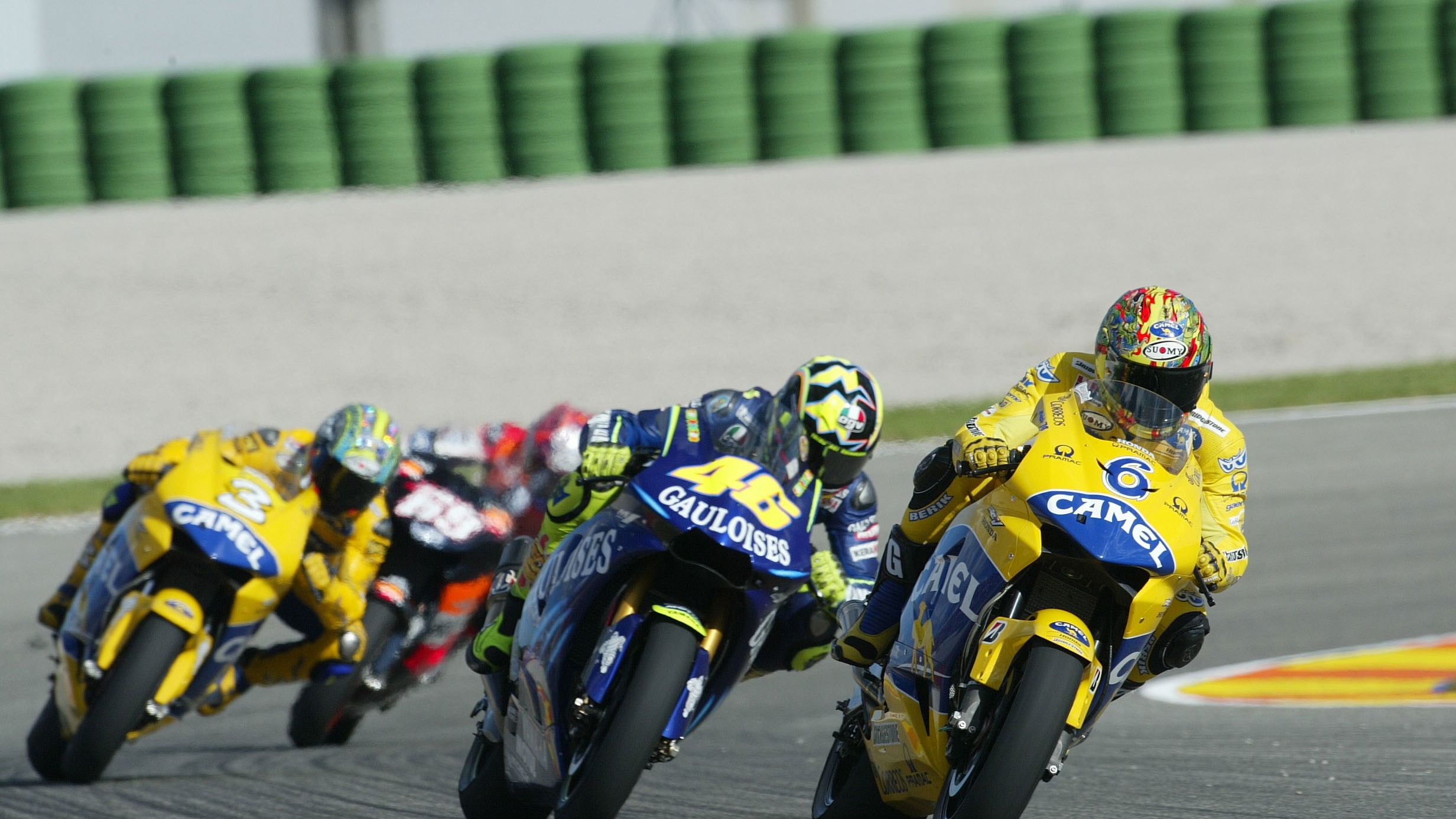 Tamada leads Rossi, Biaggi, Hayden, Valencia MotoGP race 2004