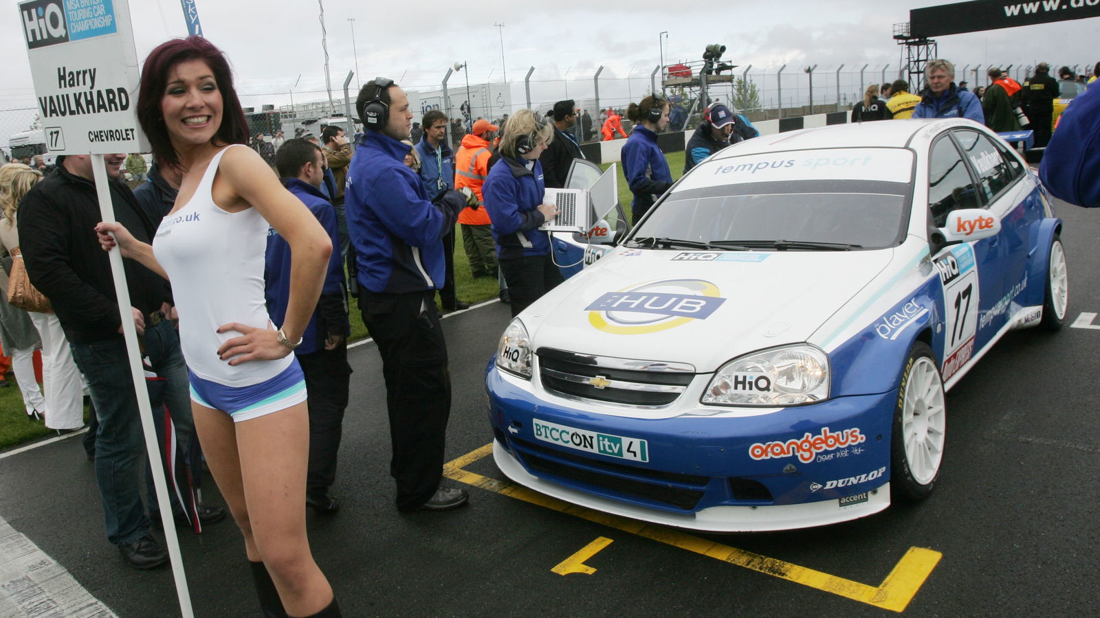 Grid Girl of Harry Vaulkhard (GBR) - Tempus Sport Chevrolet Lacetti, Babe