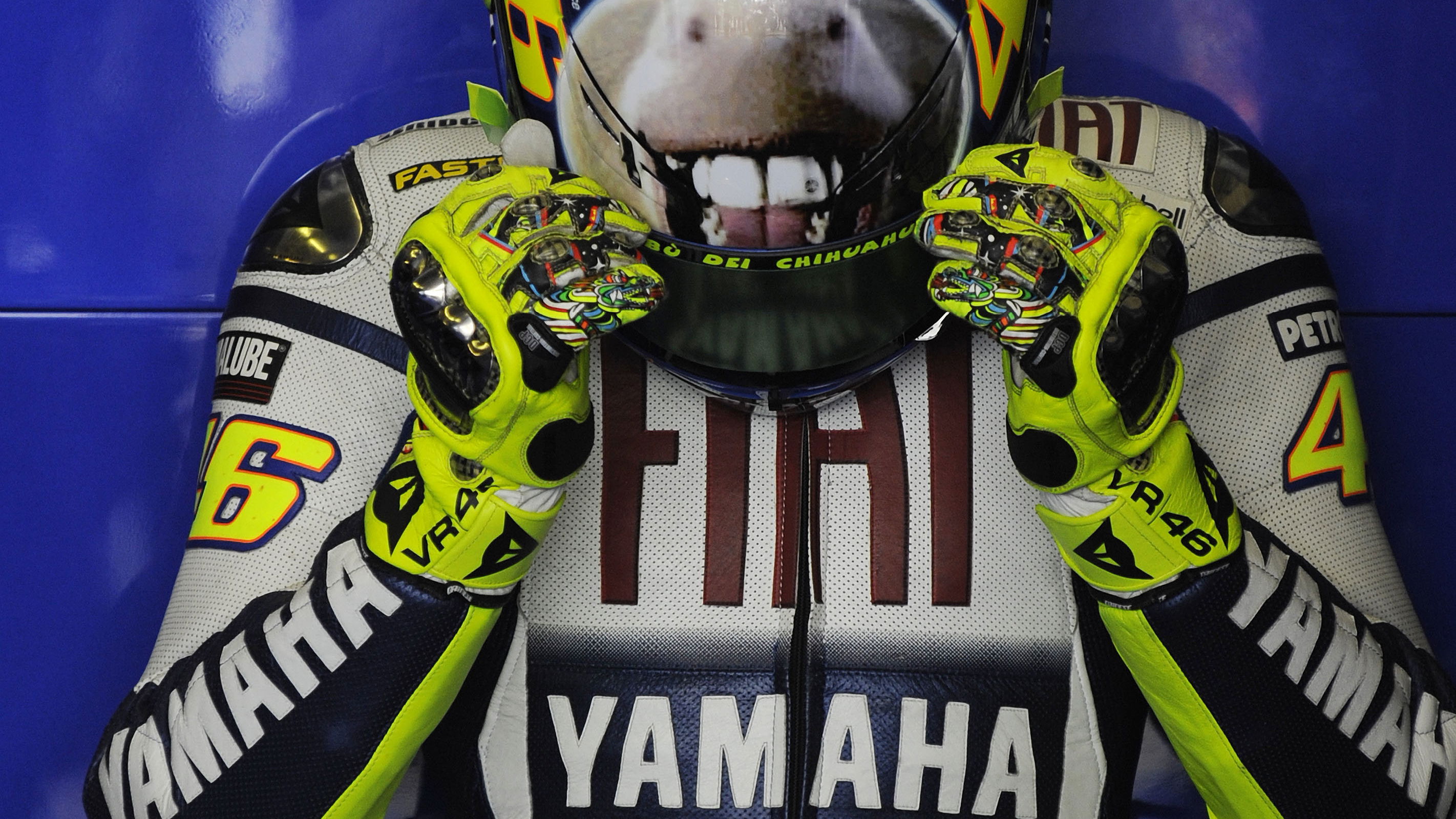 Rossi with Donkey helmet, San Marino MotoGP 2009
