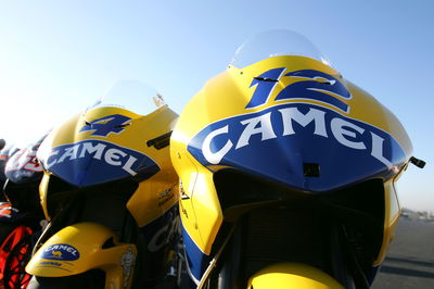 Camel Honda RC211V line-up, Barcelona IRTA MotoGP Test March 2005