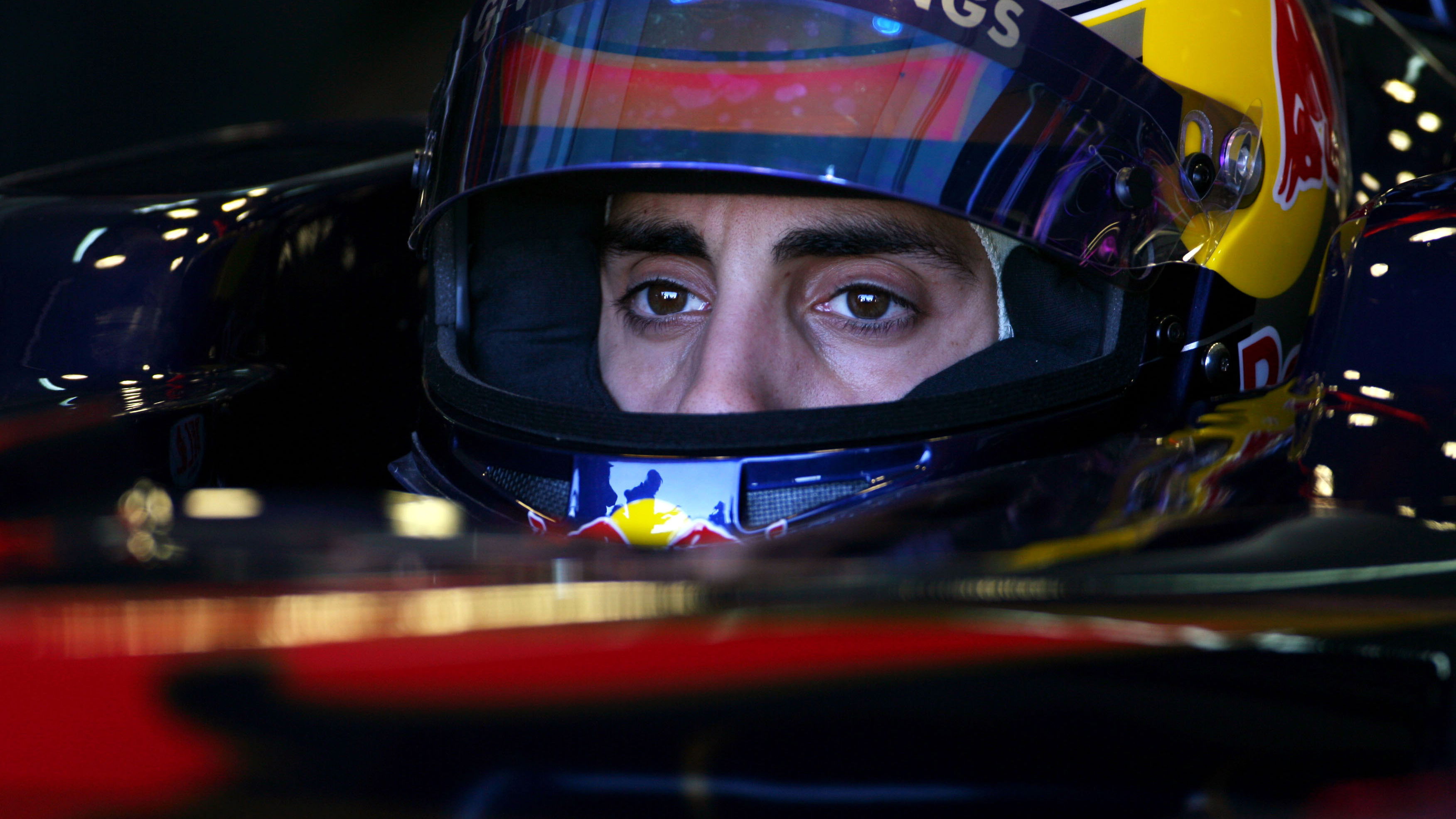 01.02.2010 Valencia, Spain, Sebastien Buemi (SUI), Scuderia Toro Rosso - Formula 1 Testing, Valencia